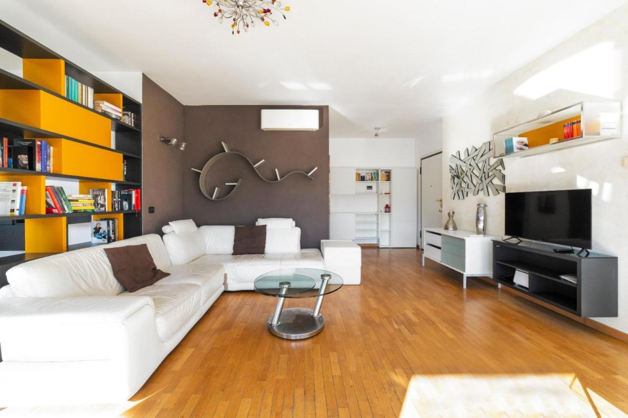 Milano Rogoredo Apartment With Garage Zewnętrze zdjęcie